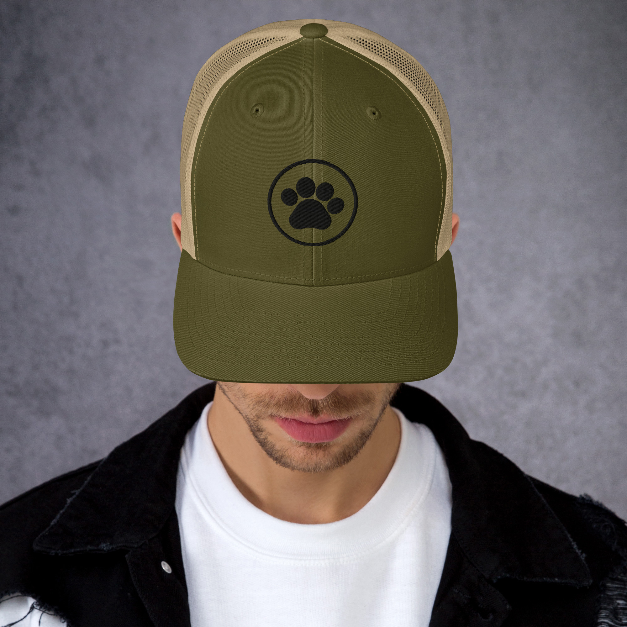 Trucker Cap With Black Color Pet Leg - Image 25