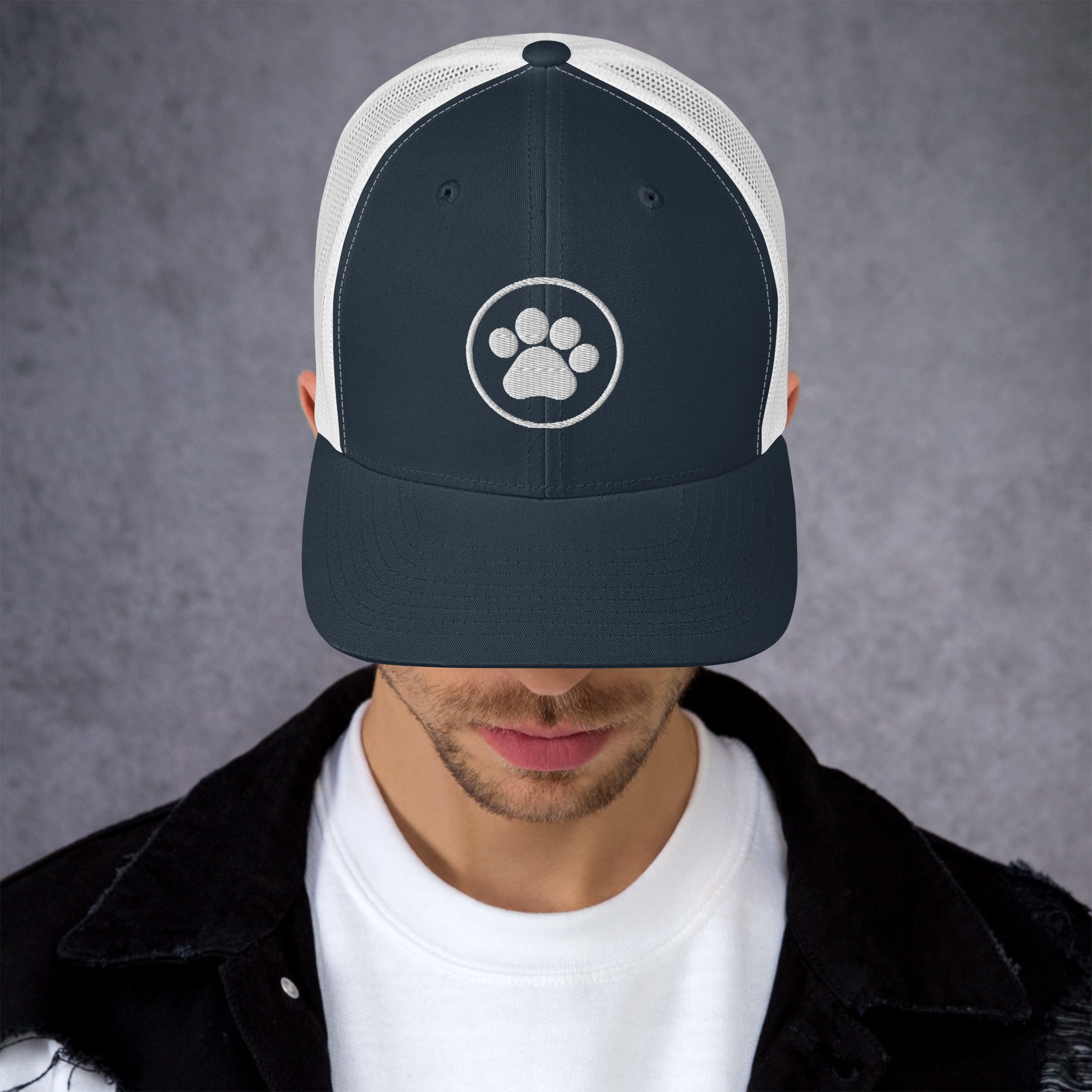 Trucker Cap With Pet Leg - Image 10