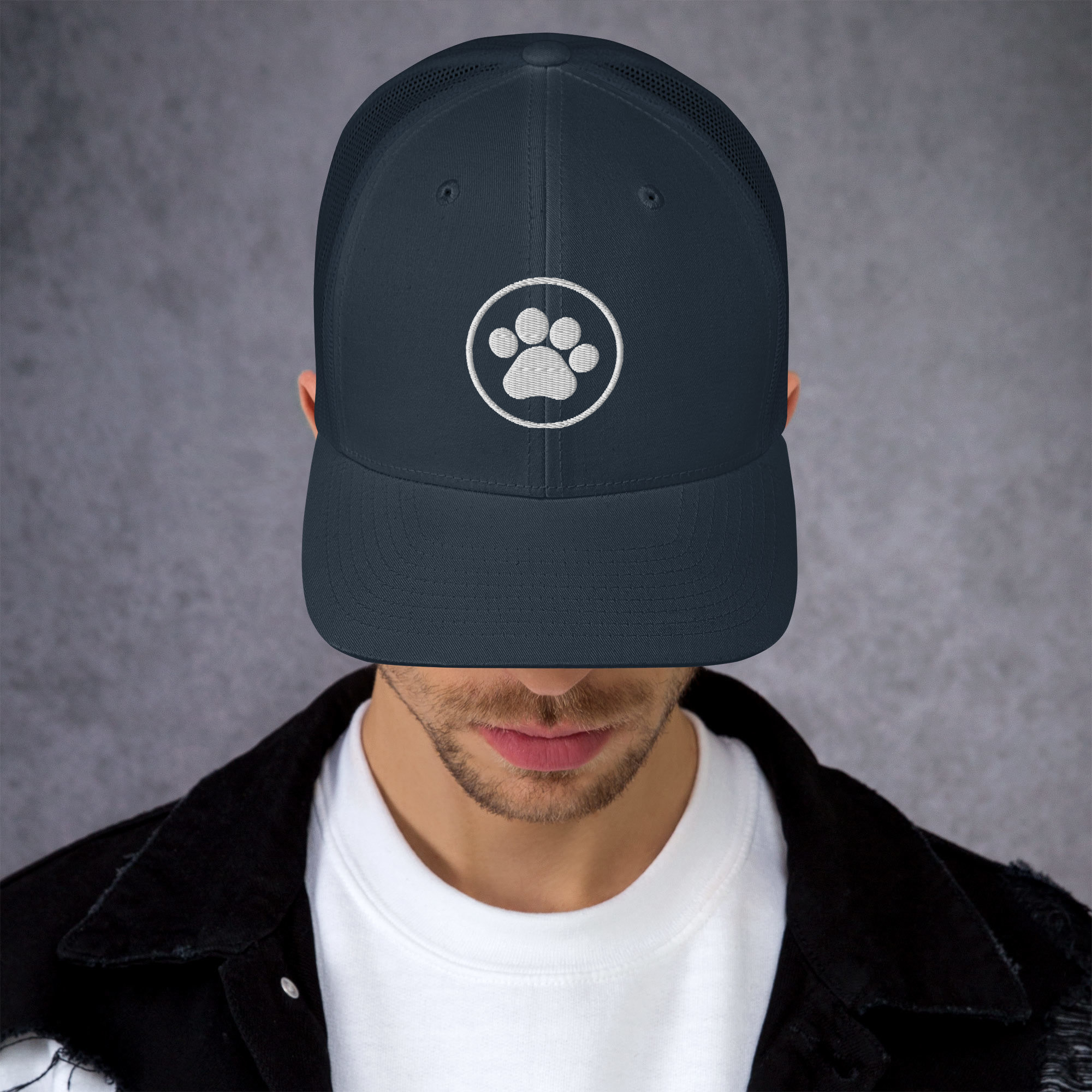 Trucker Cap With Pet Leg - Image 7